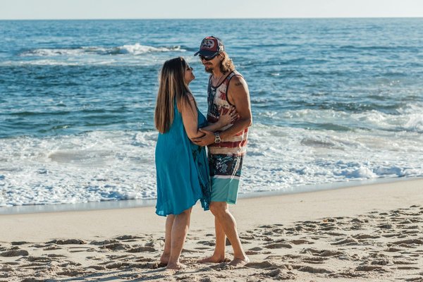 How can pregnant women optimize their sleep for better health?